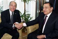 Mubarak-Olmart Dukung Abbas untuk Lemahkan Posisi Hamas